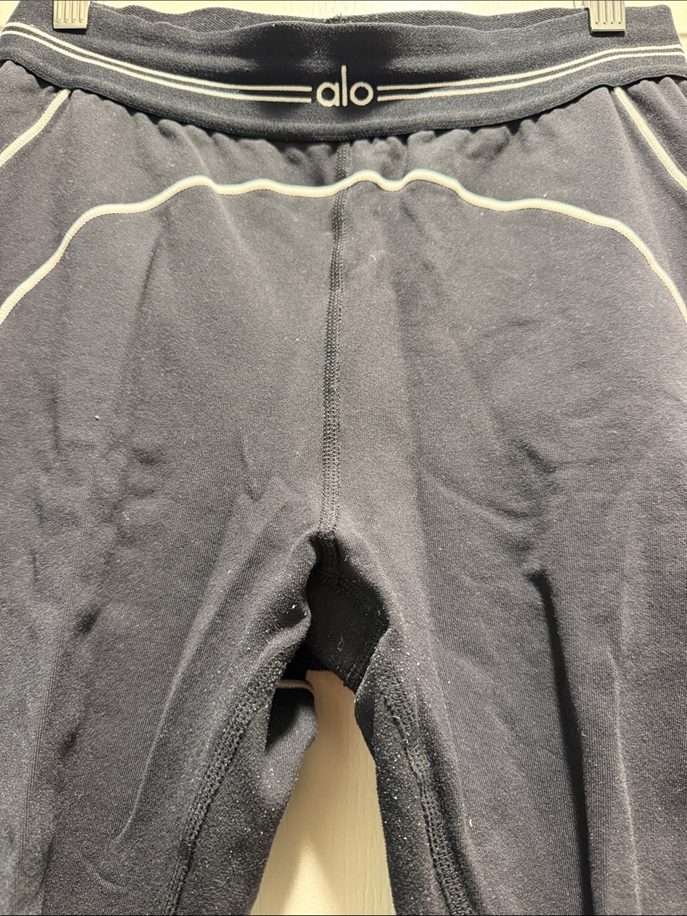 ALO Yoga Black Leggings with White Trim - Picture 2 of 5
